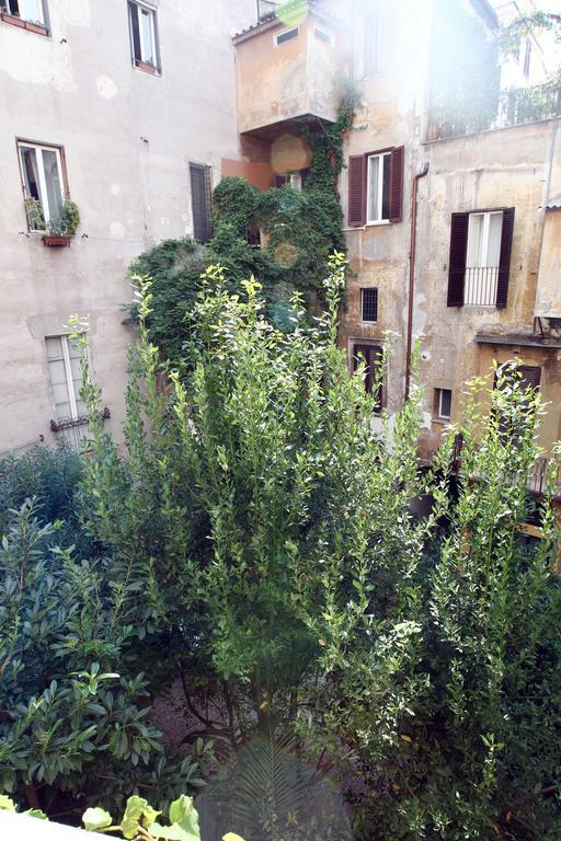 Domus Pellegrino Villa Rome Exterior photo
